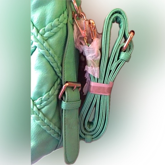 NWOT Urban Expressions handbag - Picture 6 of 6